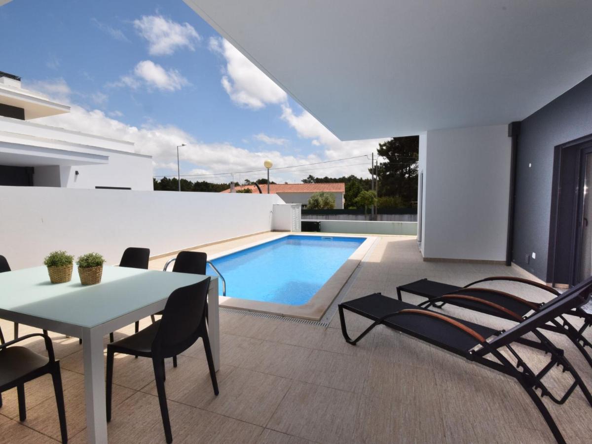 Modern Villa With Private Pool Near The Beautiful Beach Of Foz De Arelho Nadadouro Dış mekan fotoğraf