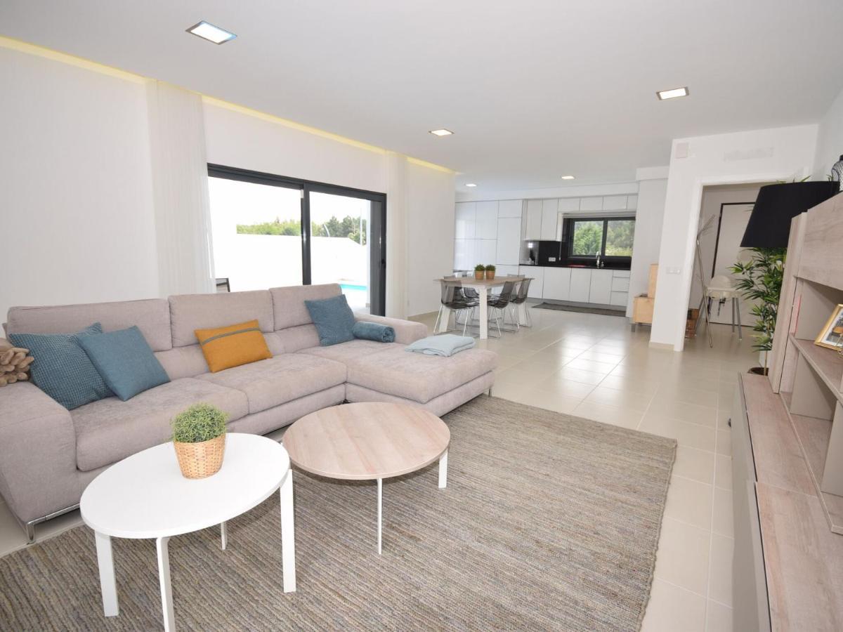 Modern Villa With Private Pool Near The Beautiful Beach Of Foz De Arelho Nadadouro Dış mekan fotoğraf