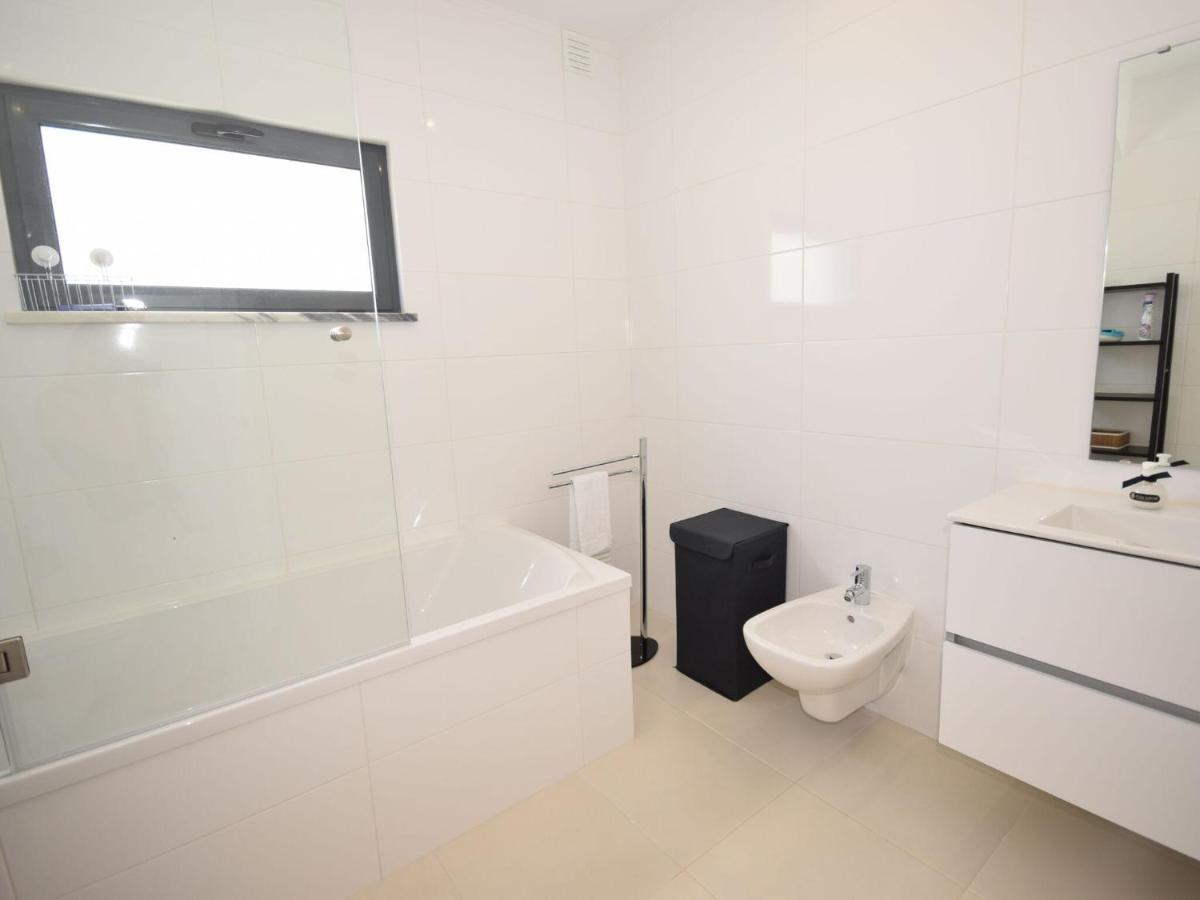 Modern Villa With Private Pool Near The Beautiful Beach Of Foz De Arelho Nadadouro Dış mekan fotoğraf